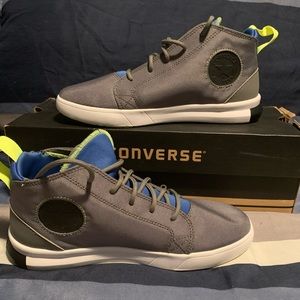 New converse all star size 4